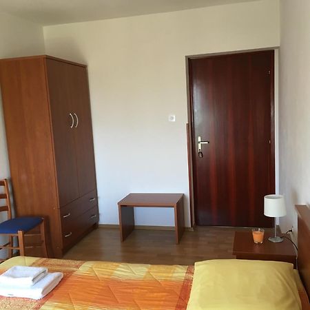Apartments Wagner Dobrinj Bagian luar foto